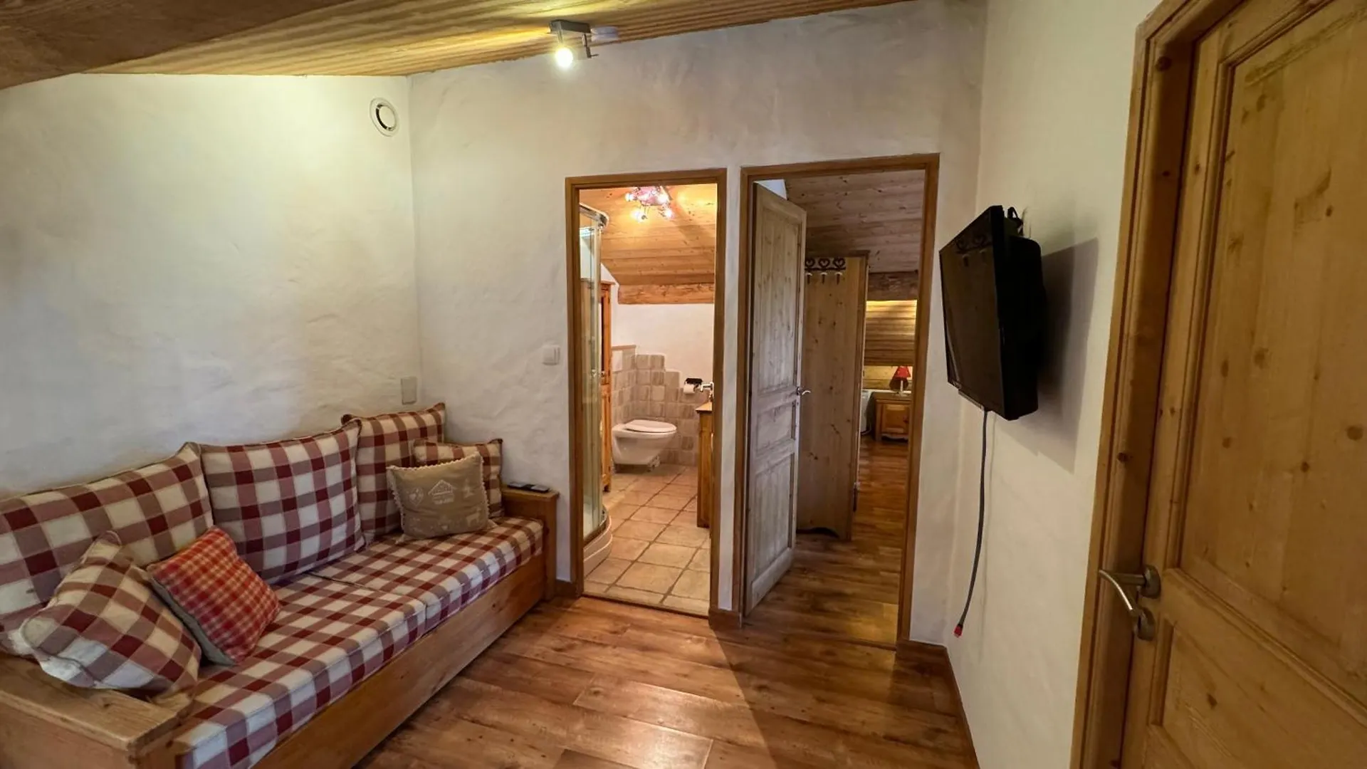 La Grange Aux Feex, Charming 4 Bedroom Les Gets 0*,  France