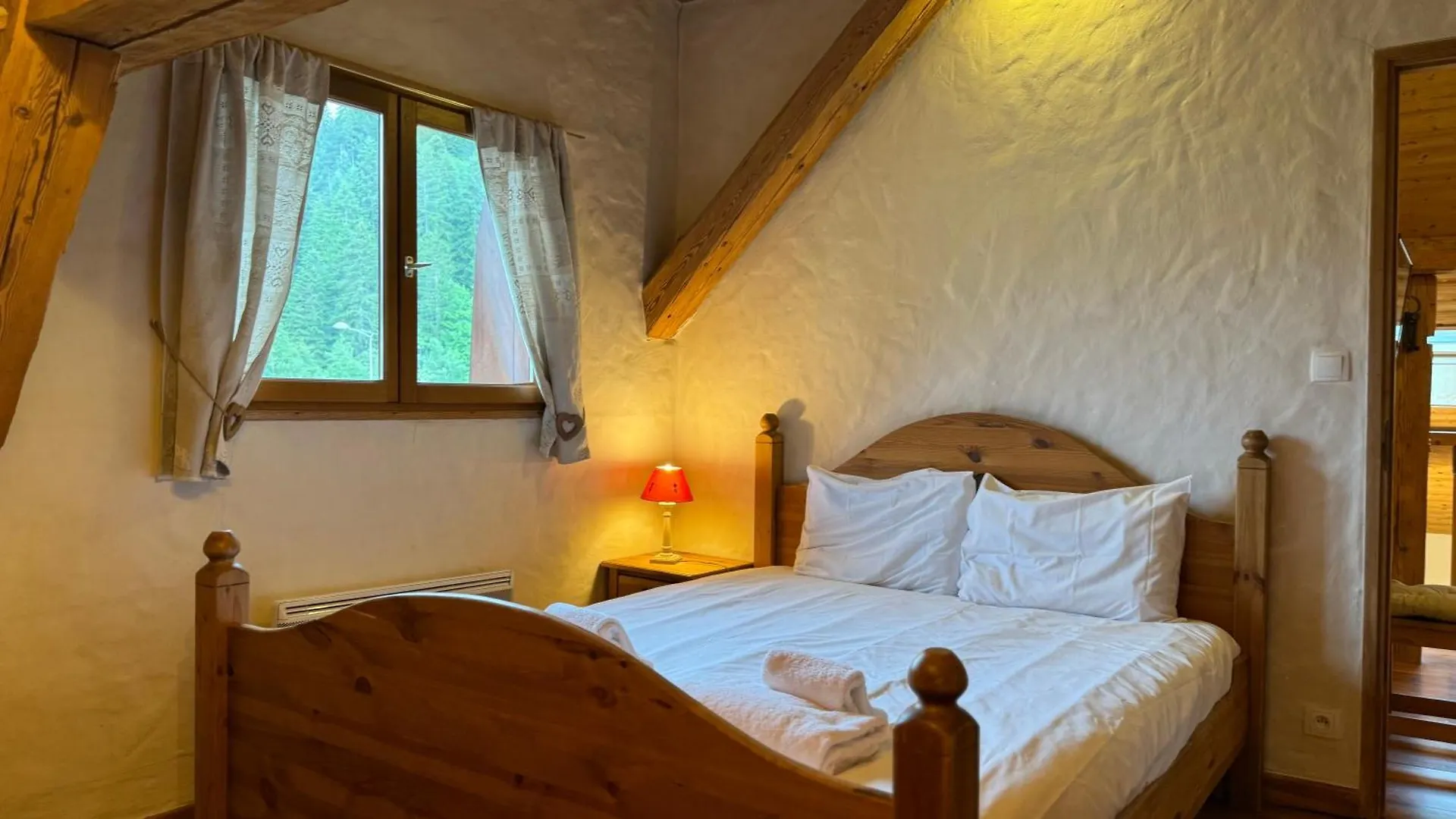 La Grange Aux Feex, Charming 4 Bedroom Les Gets 0*,