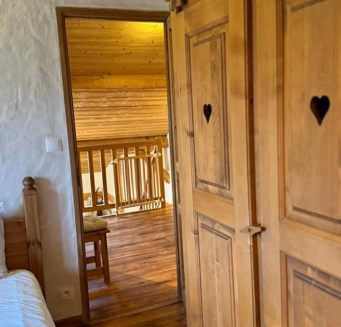 La Grange Aux Feex, Charming 4 Bedroom Les Gets